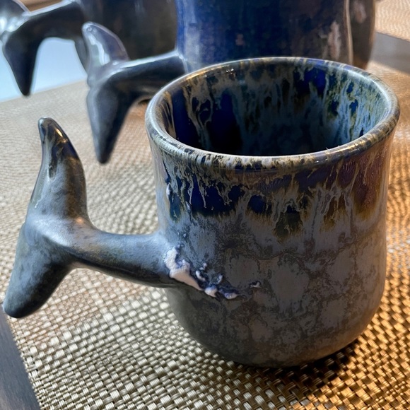 Small whale fin mug - Picture 1 of 2